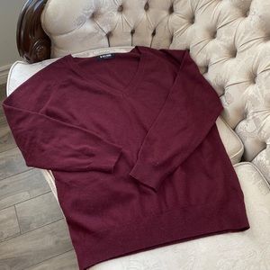 Kallspin Cashmere & Wool V-neck Sweater